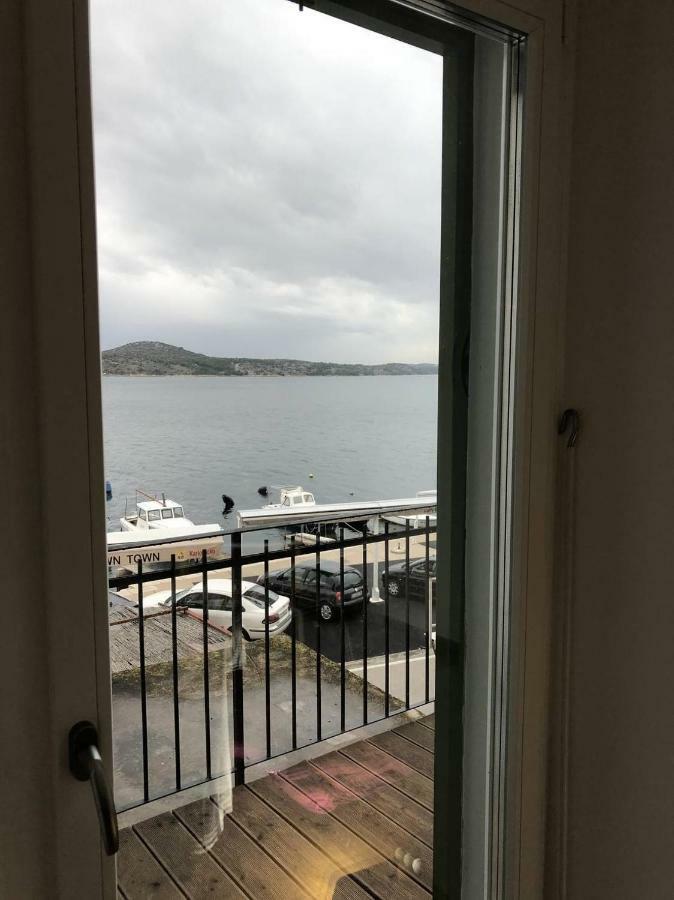 Seaside Apartment Šibenik Екстериор снимка